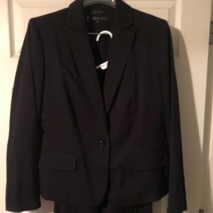 Anne Klein 2 piece black business suit